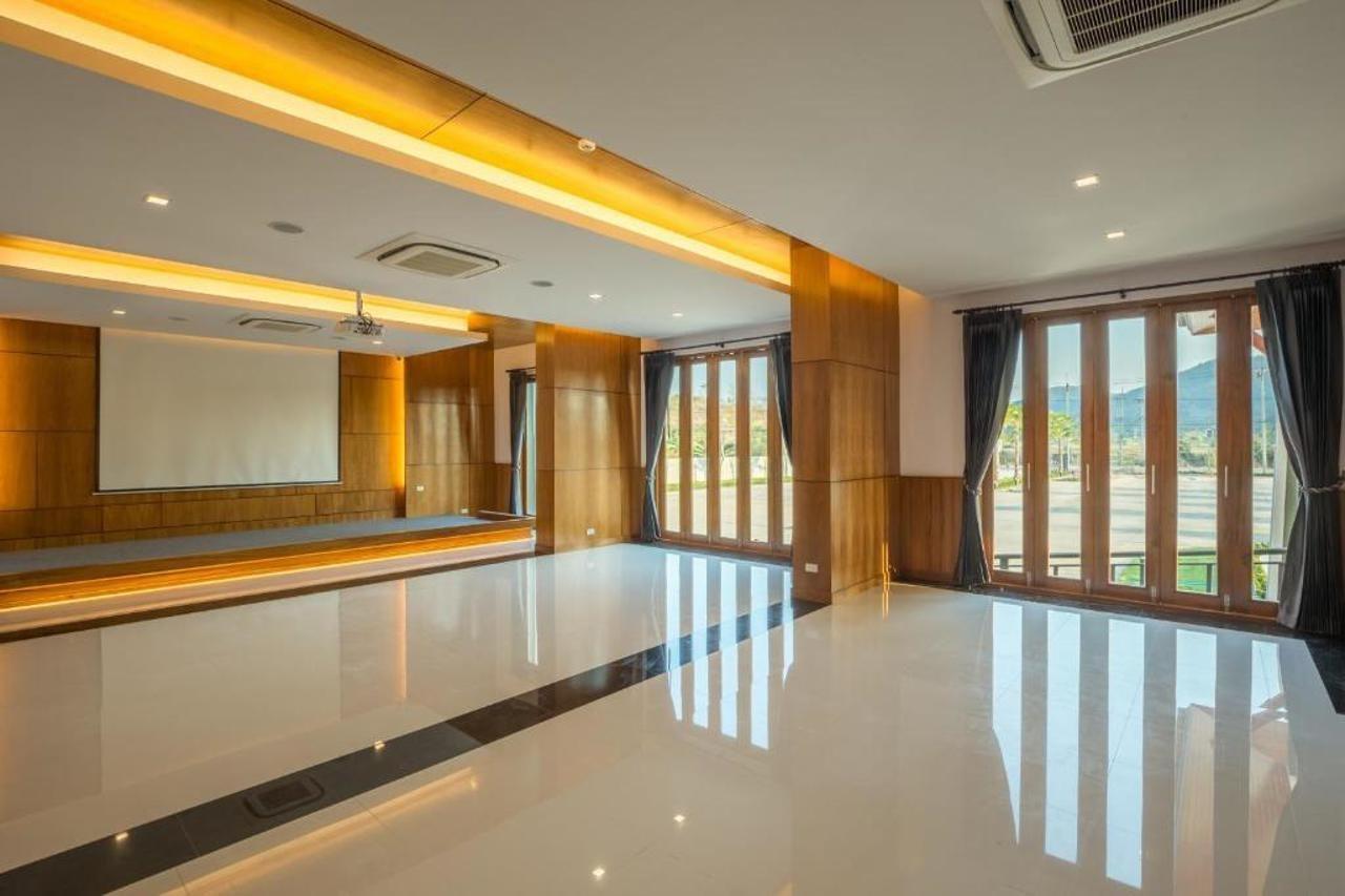 Sann View Hotel Thoeng Exterior photo
